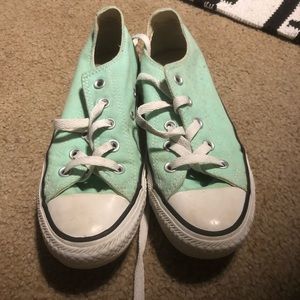 Mint converse